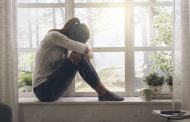How introverts can deal with depression; experts offer tips