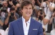 Why does no woman in Hollywood want to date Tom Cruise? Is his ego too big?