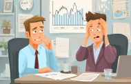 7 in 10 Americans are anxious about money—and earning more won’t necessarily help, says therapist