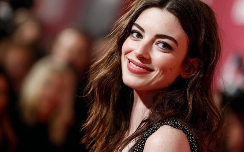 Anne Hathaway Gets Real About Aging in the Spotlight