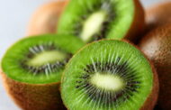 How Eating Two Kiwis A Day Benefits Gut Health And Immunity, Explains UK-Based Doctor