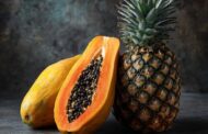 Papaya vs Pineapple: Which Summer Fruit Is Better For Bloating?